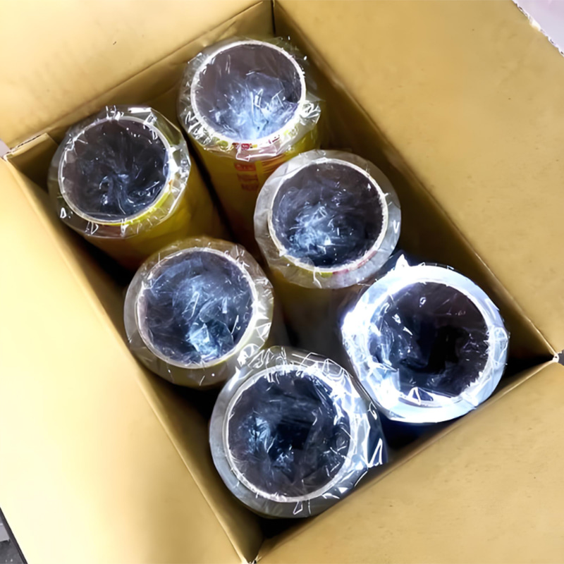 투명도가 높은 PVC 접착 필름 투명도가 높은 PVC 접착 필름